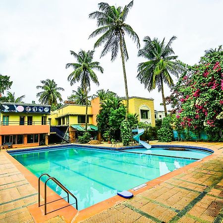 Hotel Sangam Karad Bagian luar foto