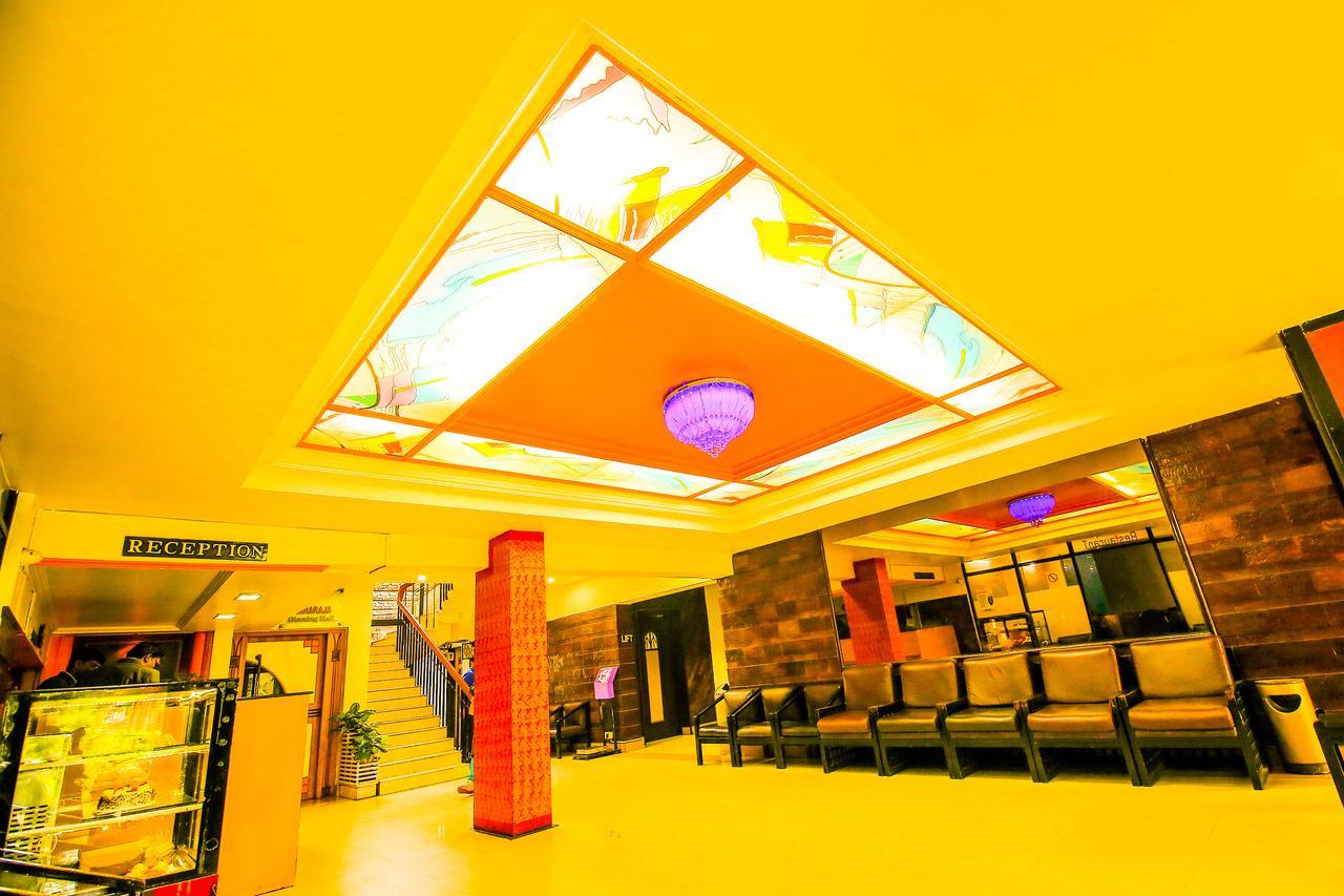 Hotel Sangam Karad Bagian luar foto
